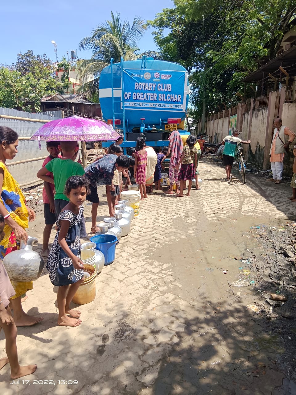 Drinking Water distribution to flood affected peoples