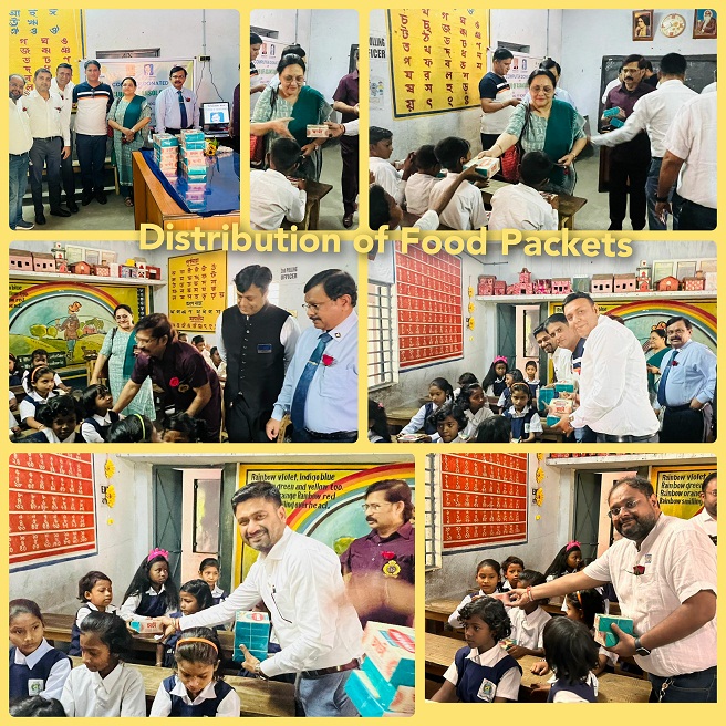 Distribution of Food Packets to the Students of Sahid Sidhu Kanu F P School on 26th March 2023.